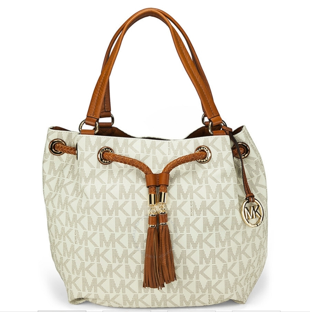 Micheal Kors Jet Set Gathered Large Tote Handbag in Vanilla- Cream Never Used B4